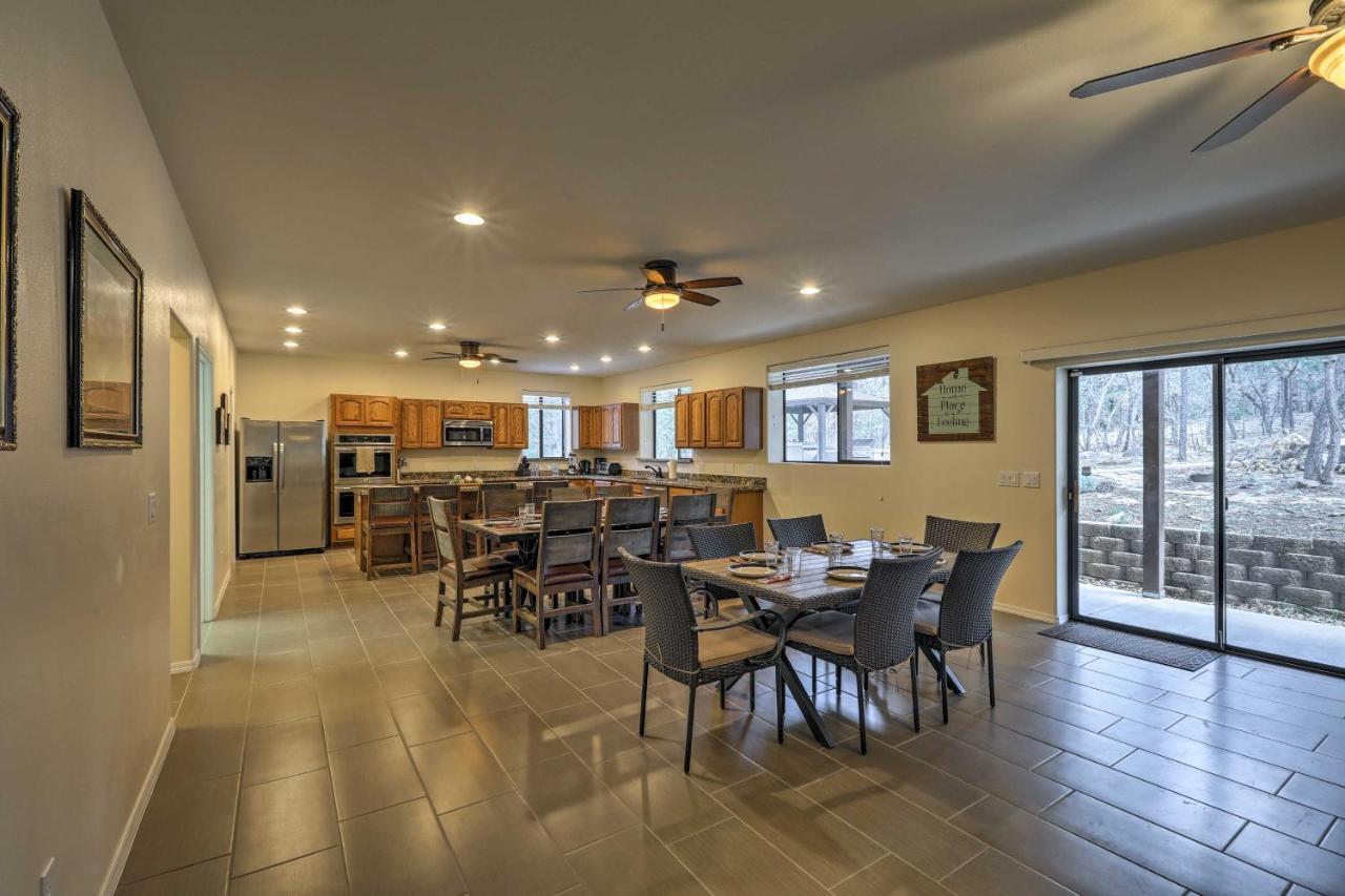 Spacious Pinetop-Lakeside Home With Hot Tub And Grill! Екстериор снимка
