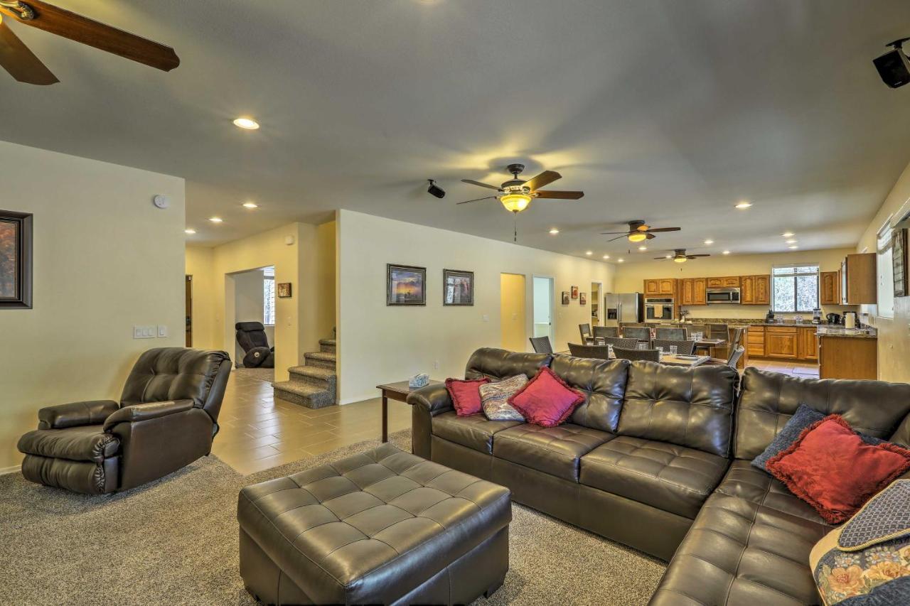 Spacious Pinetop-Lakeside Home With Hot Tub And Grill! Екстериор снимка