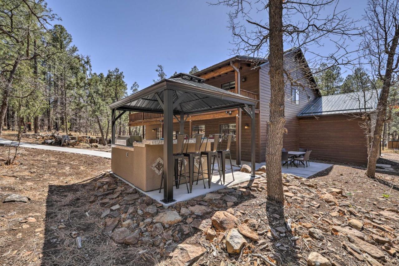 Spacious Pinetop-Lakeside Home With Hot Tub And Grill! Екстериор снимка