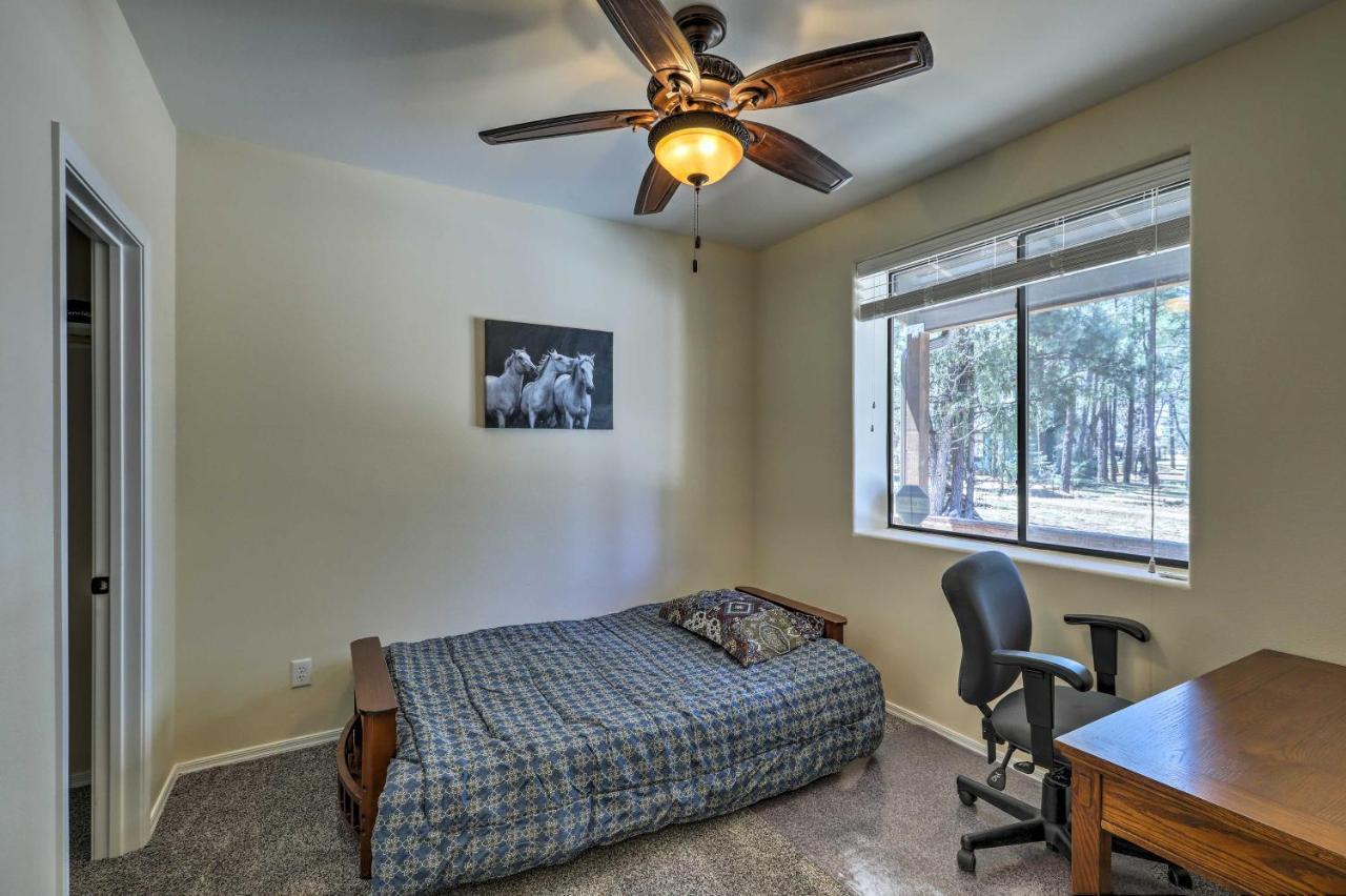 Spacious Pinetop-Lakeside Home With Hot Tub And Grill! Екстериор снимка