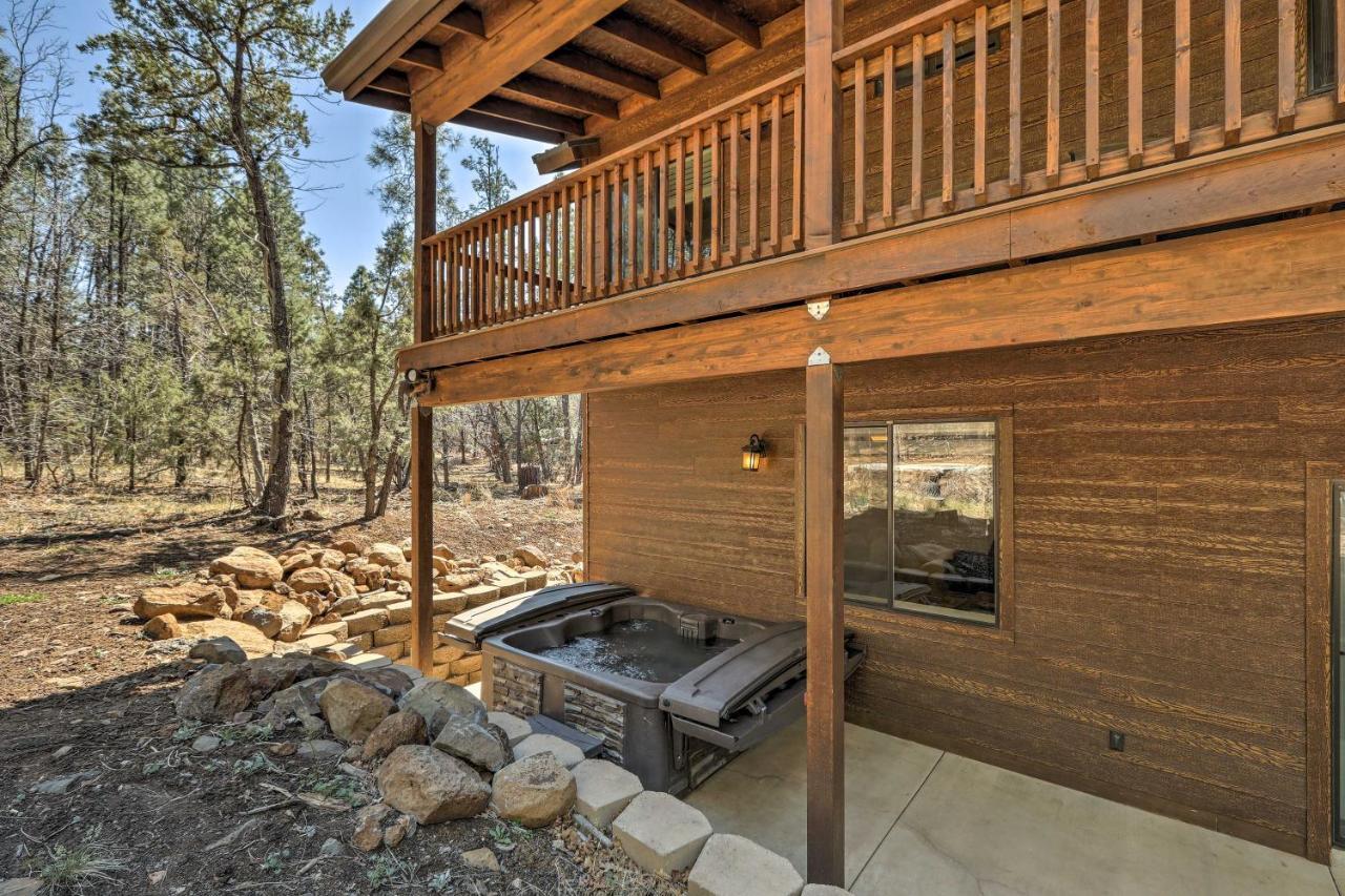 Spacious Pinetop-Lakeside Home With Hot Tub And Grill! Екстериор снимка