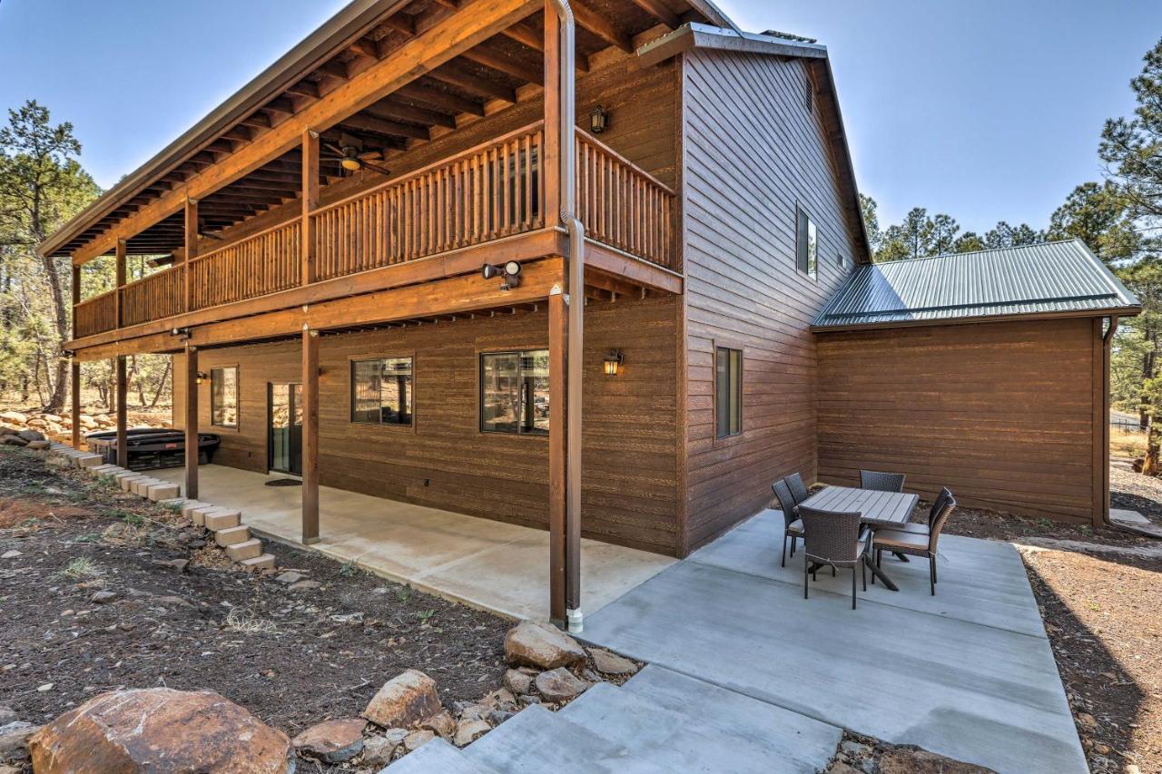 Spacious Pinetop-Lakeside Home With Hot Tub And Grill! Екстериор снимка
